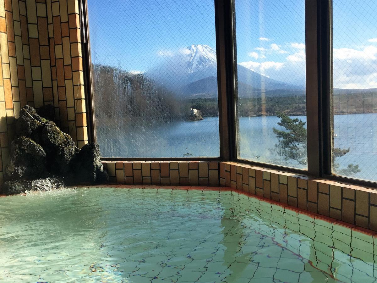 Shoji Lake Hotel Fujikawaguchiko Exterior photo